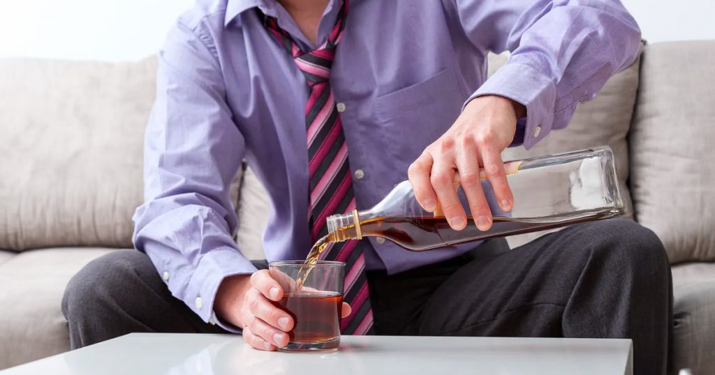 can alcohol cause anemia