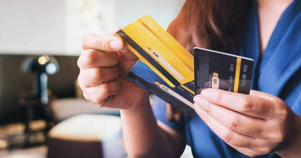 what are the downsides of using a prepaid card